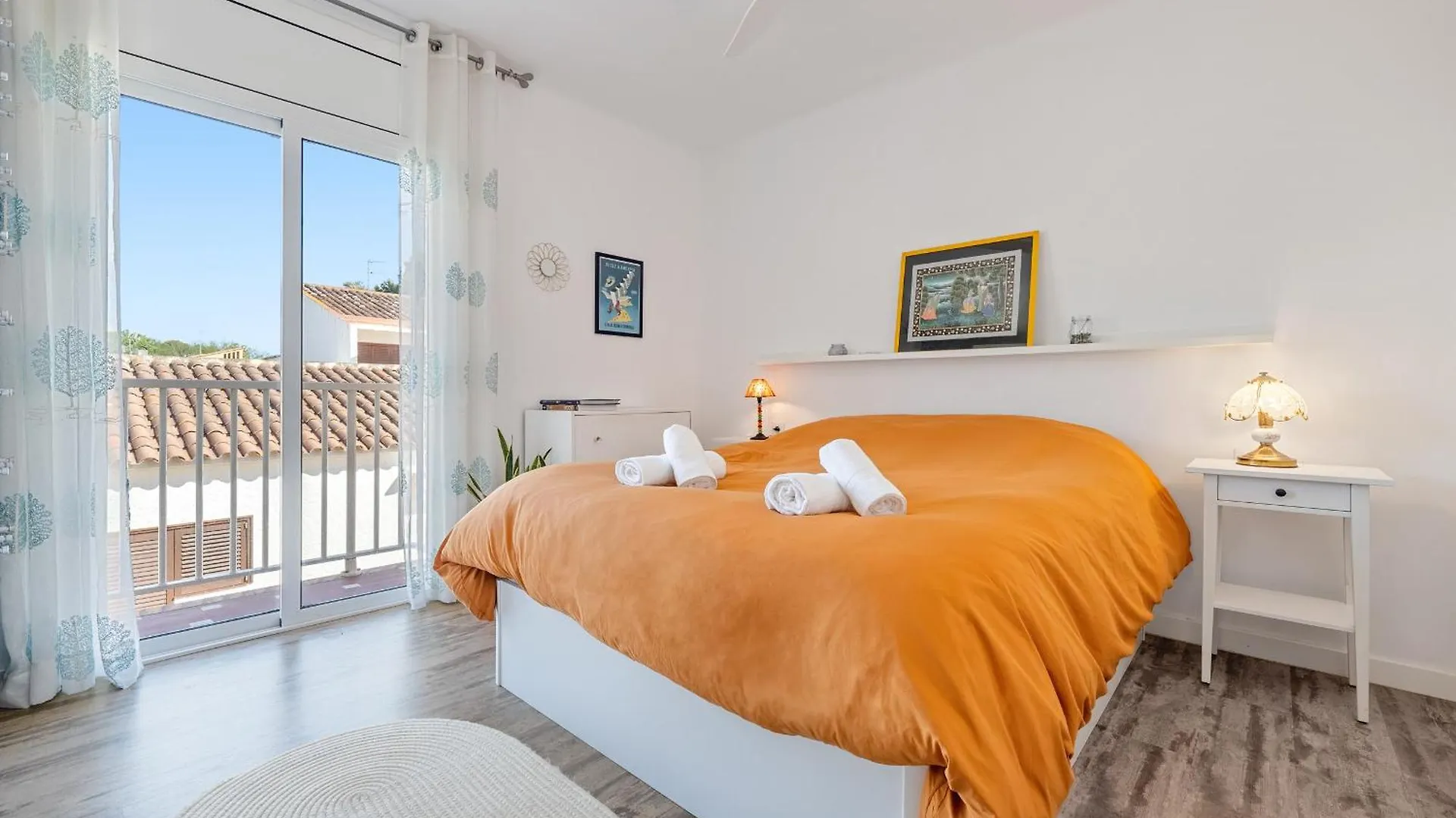 Hauzify I Apartament Zulu Cubelles Apartment