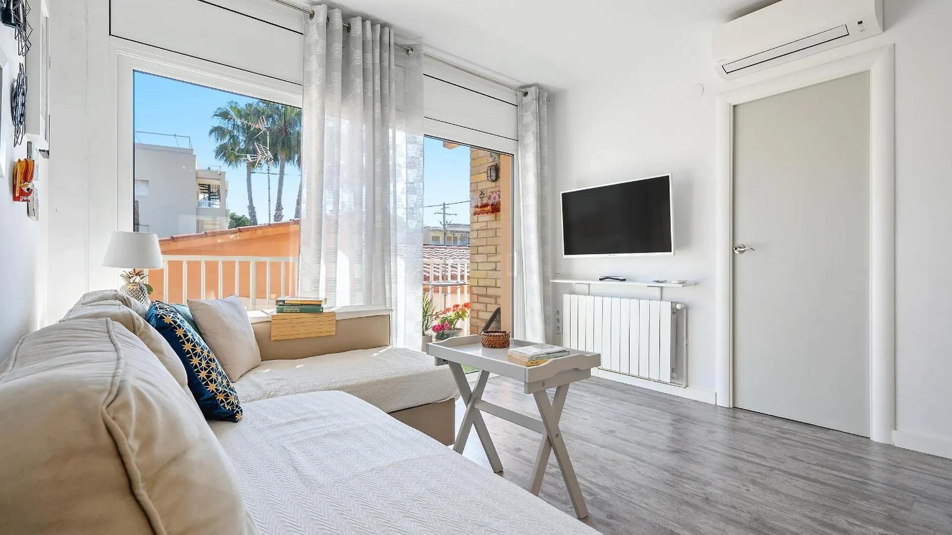 Hauzify I Apartament Zulu Cubelles